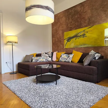 Artistic Luxury Flat With Colosseum View * Pula