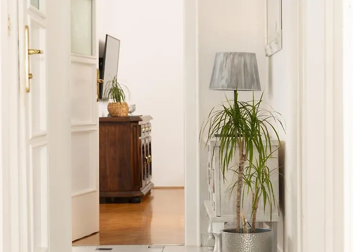 Artistic Luxury Flat With Colosseum View 풀라