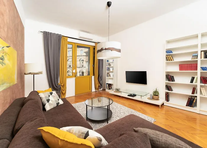 아파트 Artistic Luxury Flat With Colosseum View 풀라