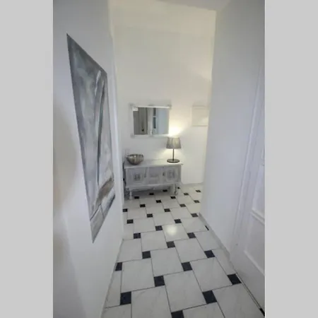 アパート Artistic Luxury Flat With Colosseum View プーラ