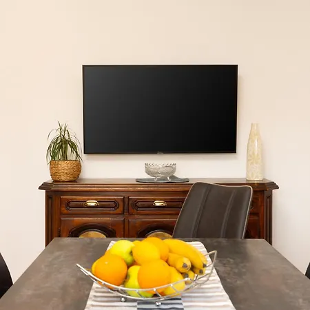 Artistic Luxury Flat With Colosseum View アパート *