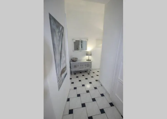 아파트 Artistic Luxury Flat With Colosseum View 풀라