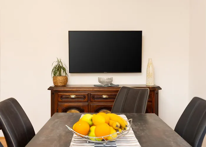 Artistic Luxury Flat With Colosseum View 아파트 *