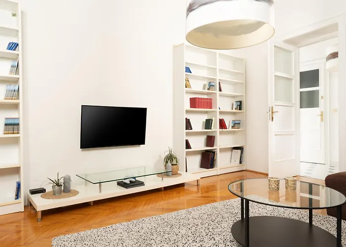 Artistic Luxury Flat With Colosseum View *