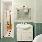 Artistic Luxury Flat With Colosseum View شقة *